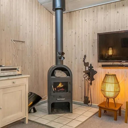 Сasa de vacaciones Anne - 30km From The Sea By Interhome